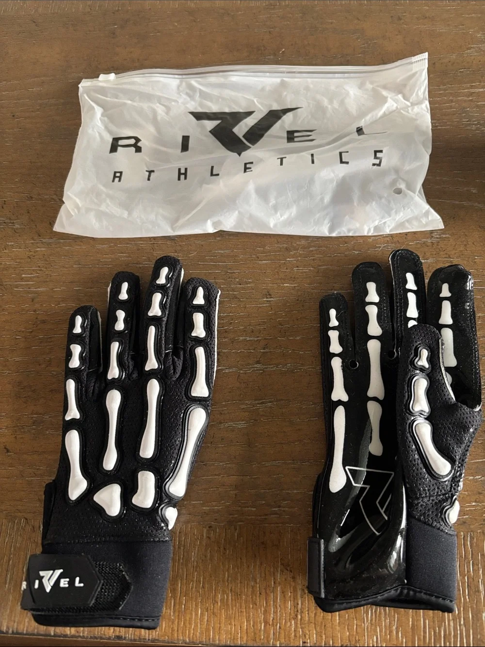 Rivel Athletics skeleton football gloves (new) youth medium